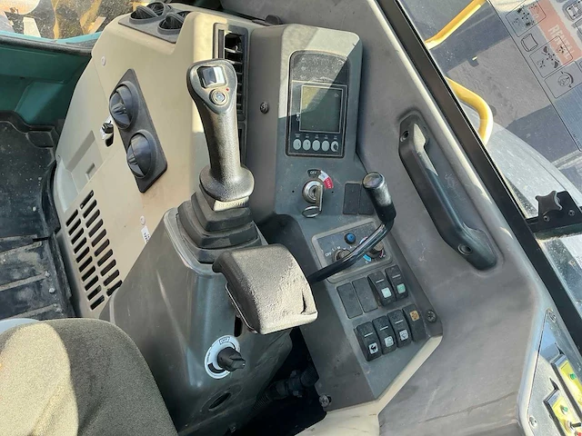 2014 yanmar vio80-u midi rupsgraafmachine binnendraaier - afbeelding 13 van  34