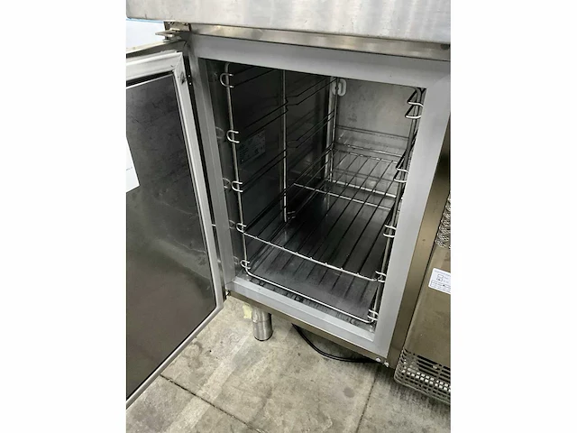 2014 zanussi trn183a koelwerkbank - afbeelding 4 van  9
