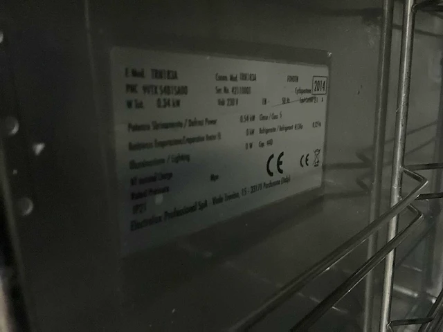 2014 zanussi trn183a koelwerkbank - afbeelding 9 van  9