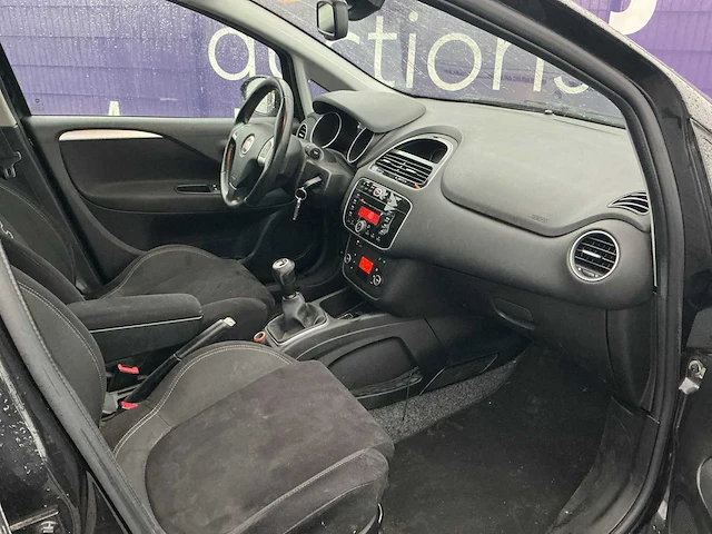 2015 - fiat - punto evo - 1.3 m-jet lounge - personenauto - afbeelding 11 van  15