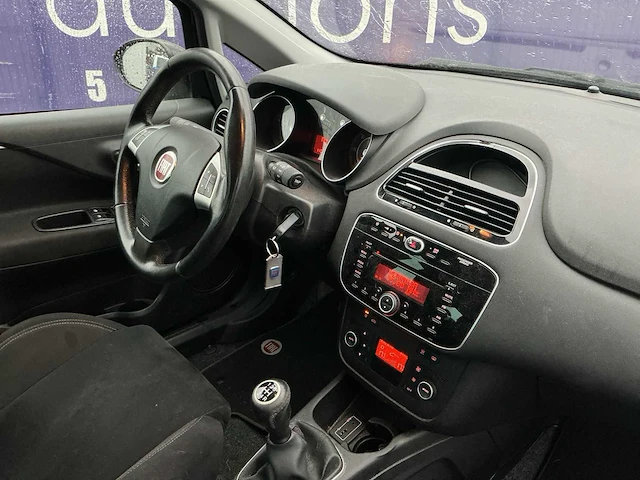 2015 - fiat - punto evo - 1.3 m-jet lounge - personenauto - afbeelding 13 van  15