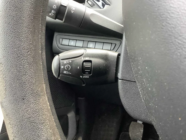 2015 - peugeot - 208 - 1.0 puretech like - personenauto - afbeelding 12 van  12