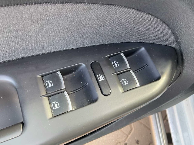 2015 - volkswagen - touran - 2.0 tdi comfl. bluem - personenauto - afbeelding 3 van  19