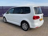 2015 - volkswagen - touran - 2.0 tdi comfl. bluem - personenauto - afbeelding 13 van  19