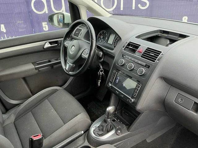 2015 - volkswagen - touran - 2.0 tdi comfl. bluem - personenauto - afbeelding 15 van  16