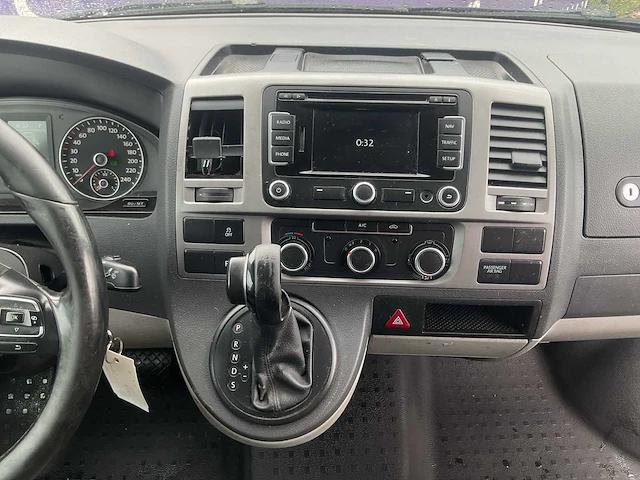 2015 - volkswagen - transporter - 2.0 tdi l2h1 tr. dc - bedrijfswagen - afbeelding 9 van  15