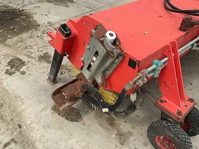 2015 adler veegmachine - afbeelding 12 van  13