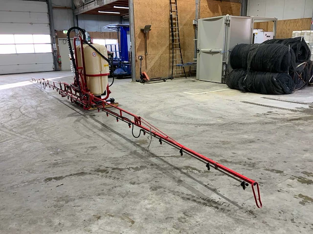 2015 agromet smart 600 / 12 gedragen veldspuit - afbeelding 1 van  16