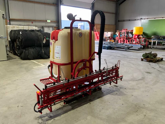 2015 agromet smart 600 / 12 gedragen veldspuit - afbeelding 9 van  16