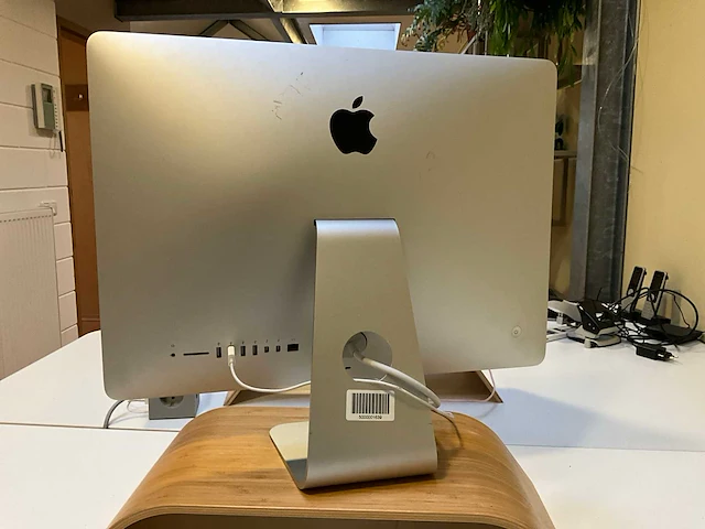 2015 apple imac 21,5-inch, retina 4k desktop - afbeelding 4 van  5