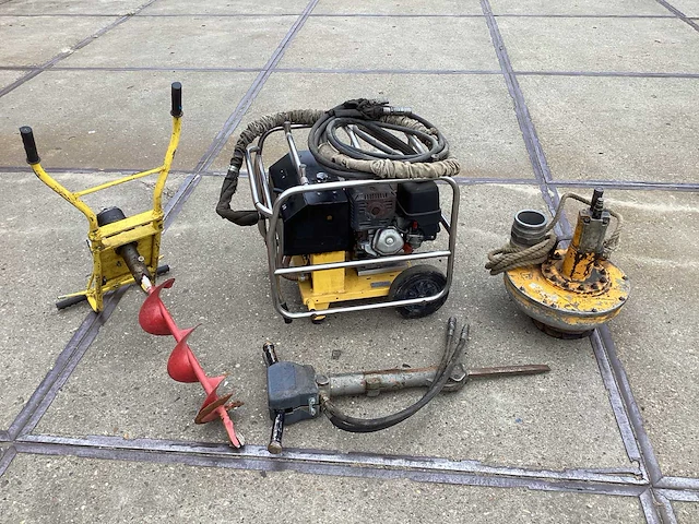 2015 atlas copco lp 13-30 p hydraulisch aggregaat - afbeelding 1 van  12