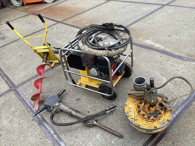 2015 atlas copco lp 13-30 p hydraulisch aggregaat - afbeelding 6 van  12