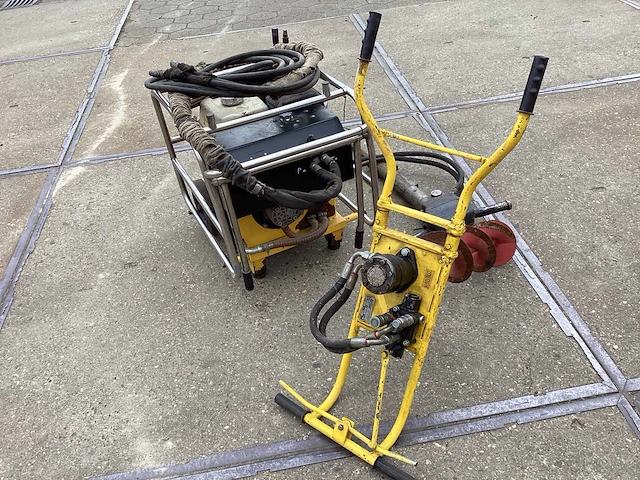 2015 atlas copco lp 13-30 p hydraulisch aggregaat - afbeelding 10 van  12