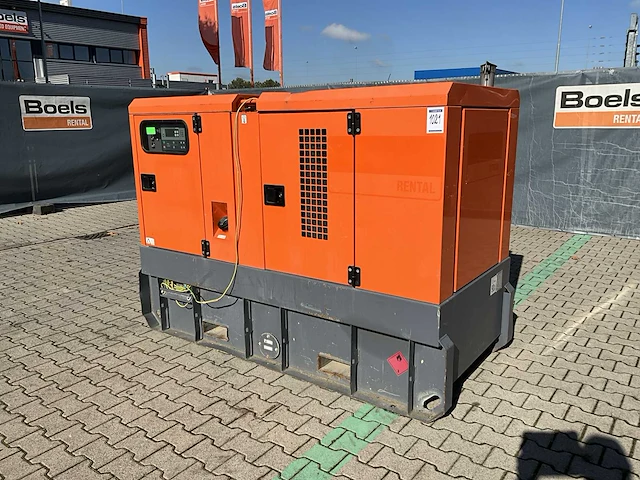 2015 atlas copco qas 60 geluidgedempt dieselaggregaat 60 kva - afbeelding 1 van  12