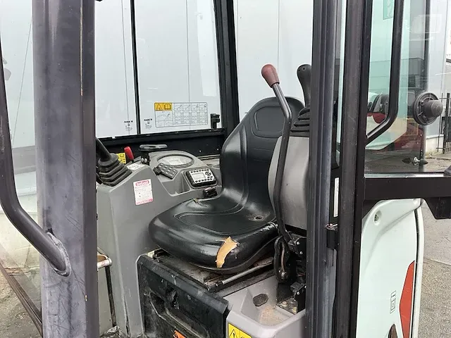 2015 bobcat e17 minigraafmachine - afbeelding 25 van  39