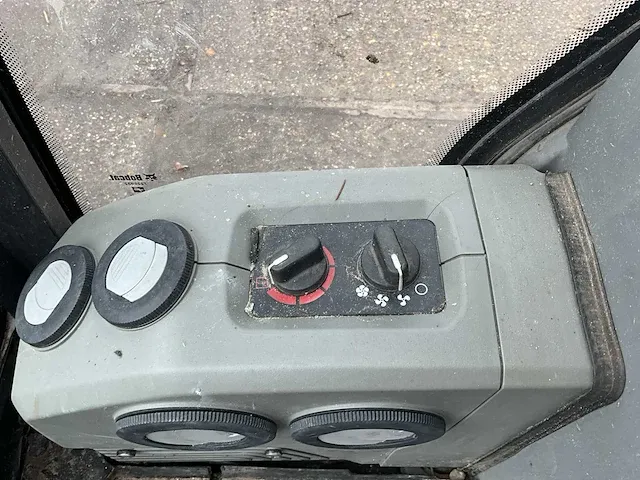 2015 bobcat e17 minigraafmachine - afbeelding 28 van  39