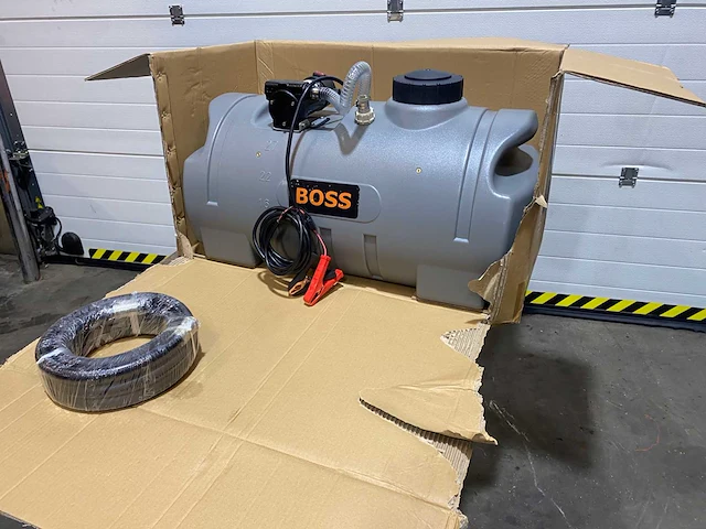 2015 boss 100 liter brandstoftank - afbeelding 1 van  8