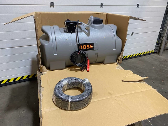 2015 boss 100 liter brandstoftank - afbeelding 2 van  8