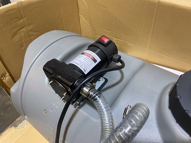 2015 boss 100 liter brandstoftank - afbeelding 4 van  8