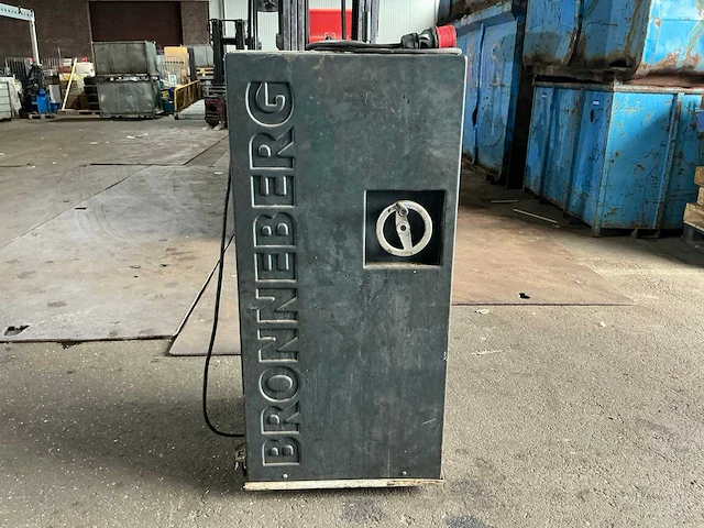 2015 bronneberg kab x kabelstripmachine - afbeelding 10 van  13