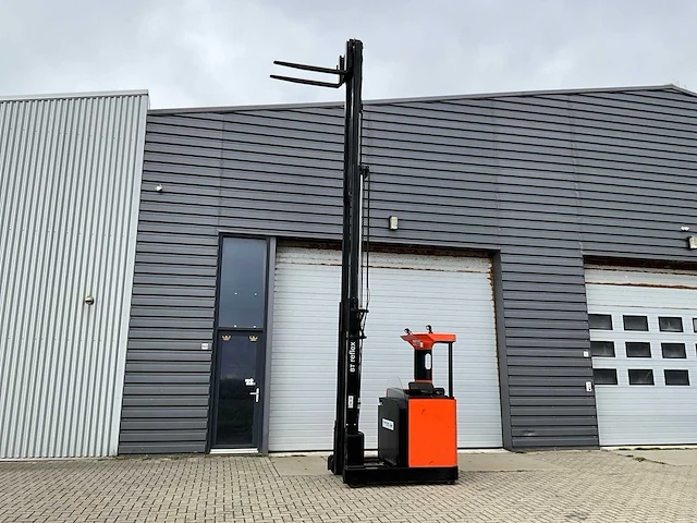 2015 bt rre140m reach truck - afbeelding 9 van  13