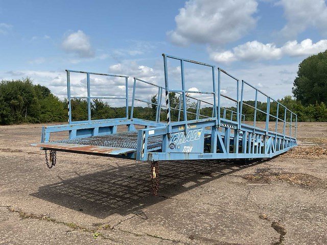 2015 chase titan 15 laadbrug - afbeelding 1 van  9