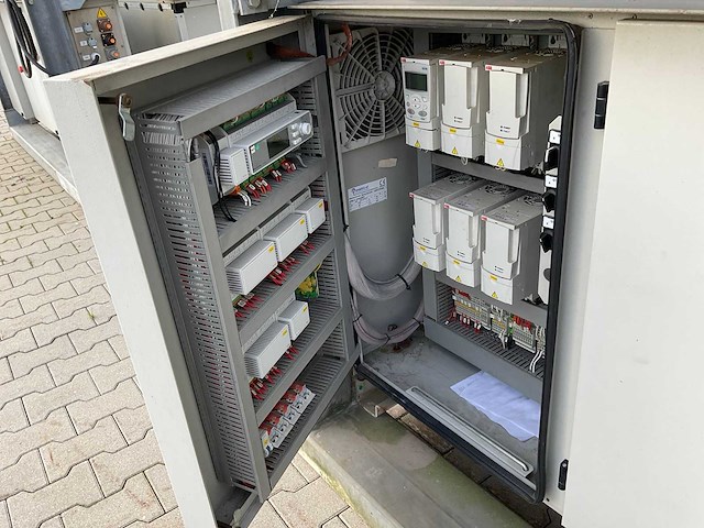 2015 daikin ewad310d-sx0004 chiller luchtgekoeld - afbeelding 9 van  21