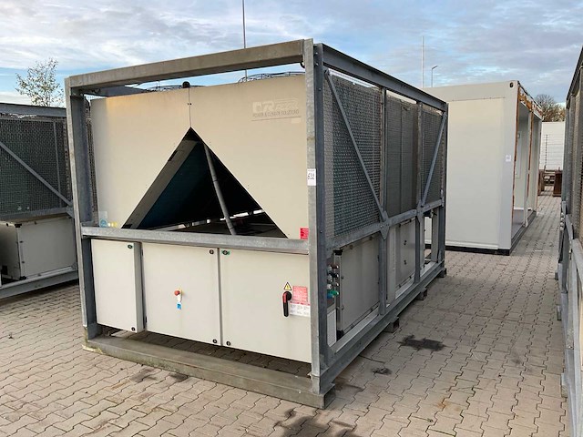 2015 daikin ewad310d-sx0004 chiller luchtgekoeld - afbeelding 15 van  21