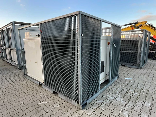 2015 daikin uatyq700mcy1 industriële dak koeling / verwarming unit - afbeelding 10 van  16