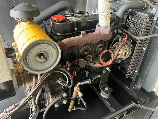 2015 de wit silent cont 8ft stroomgenerator - afbeelding 11 van  17