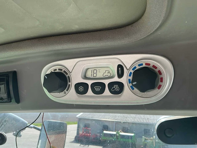 2015 deutz-fahr afrotron 6185ttv vierwielaangedreven landbouwtractor - afbeelding 25 van  38