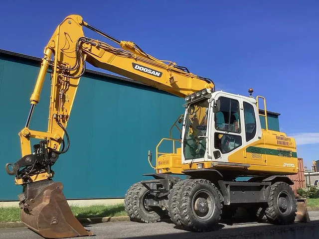 2015 doosan dx170w-5 banden graafmachine - afbeelding 1 van  42