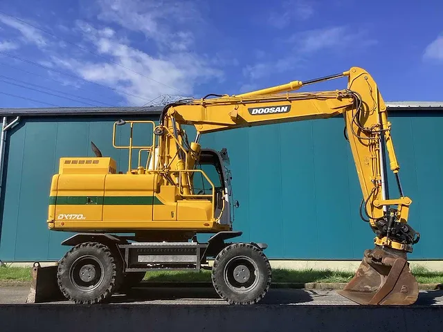 2015 doosan dx170w-5 banden graafmachine - afbeelding 38 van  42