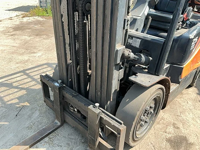 2015 doosan lp / g25e-5 vorkheftruck - afbeelding 24 van  38