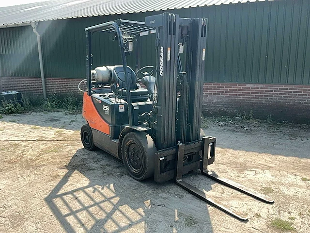 2015 doosan lp / g25e-5 vorkheftruck - afbeelding 23 van  38