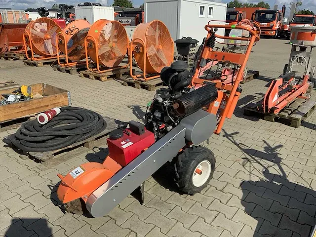 2015 dosko 691sp-20 he boomstronkhakselaar - afbeelding 1 van  8