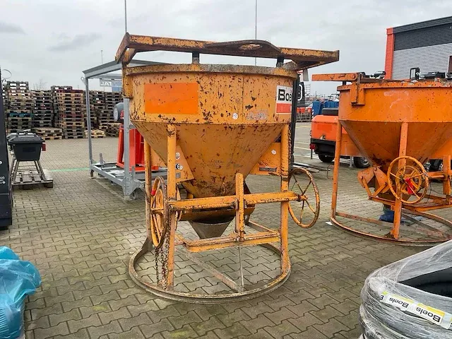 2015 eichinger 1016h.12 betonkubel - afbeelding 4 van  6