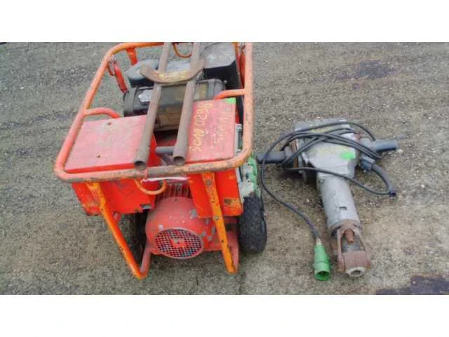 2015 eiseman hgdc 3.8 generator met breekhamer - afbeelding 2 van  3