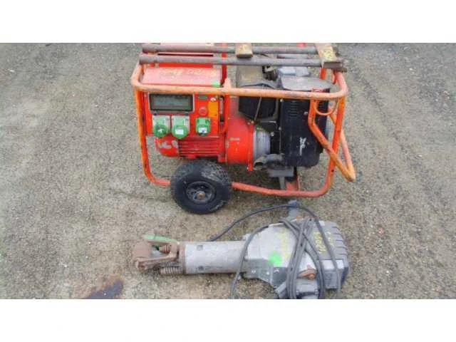 2015 eiseman hgdc 3.8 generator met breekhamer - afbeelding 3 van  3