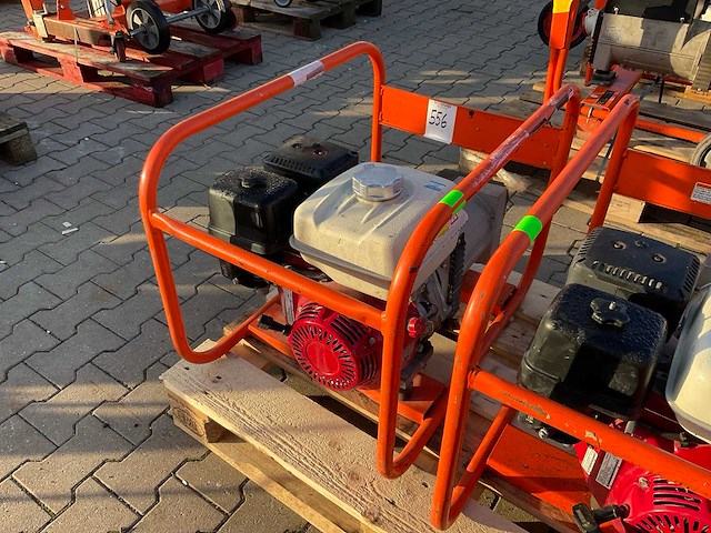 2015 europower ep4100 stroom aggregaat - afbeelding 1 van  8