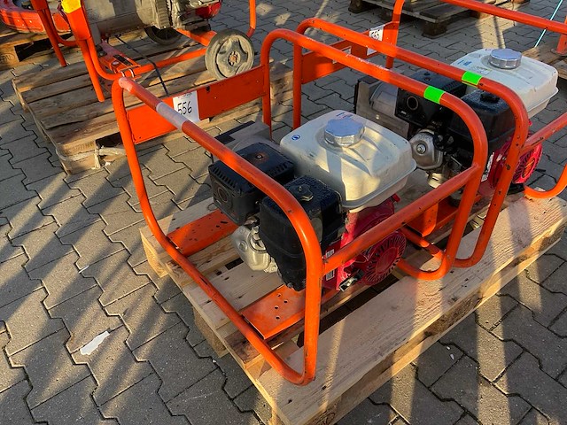 2015 europower ep4100 stroom aggregaat - afbeelding 2 van  8