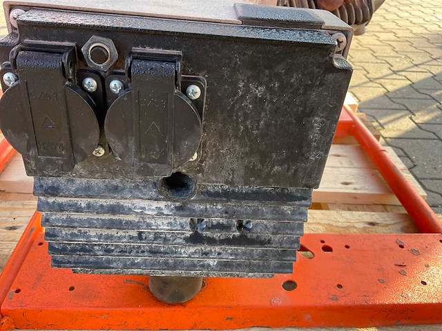 2015 europower ep4100 stroom aggregaat - afbeelding 6 van  8