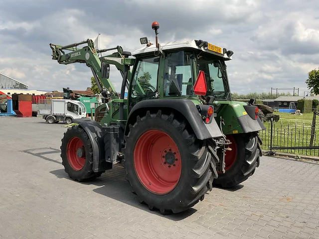 2015 fendt 310 vario tms vierwielaangedreven landbouwtractor - afbeelding 28 van  30