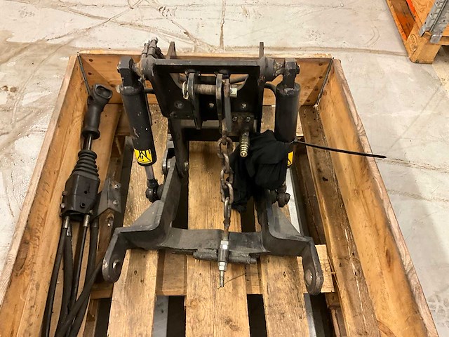 2015 fronthefinrichting minitractor - afbeelding 4 van  7