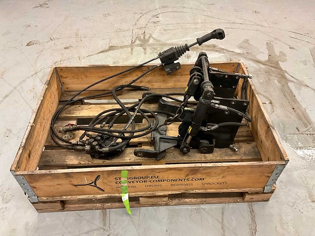 2015 fronthefinrichting minitractor - afbeelding 2 van  7