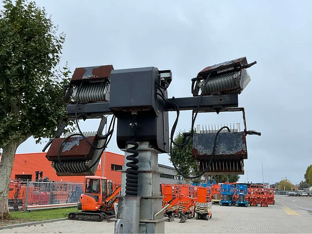 2015 generac tower light hpc hydro power cube hybrid led stationaire lichtmast - afbeelding 22 van  23