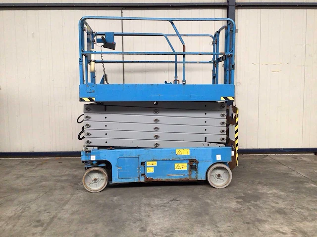 2015 genie gs4047 schaarhoogwerker - afbeelding 11 van  16