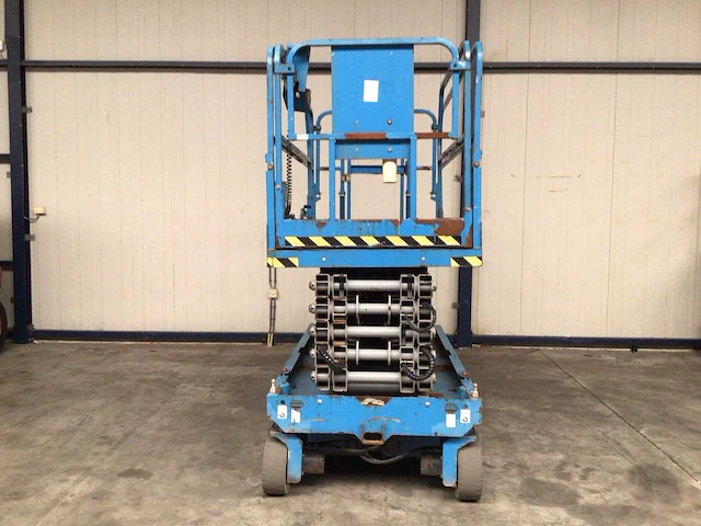 2015 genie gs4047 schaarhoogwerker - afbeelding 12 van  16