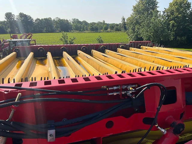 2015 grimme se 150-60 getrokken aardappelrooier - afbeelding 22 van  47
