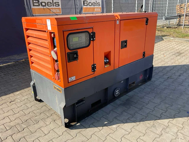 2015 grupos electrogenos europa / atlas copco qas 40 st3 aggregaat - afbeelding 8 van  15